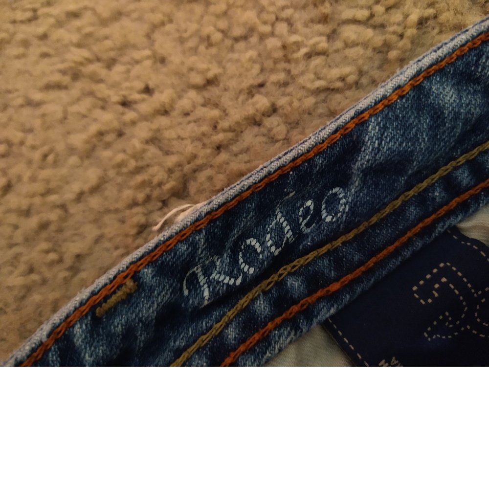 J & COMPANY JEAN SHORTS - SIZE 30 - VERY CUTE - Picture 7 of 7
